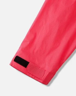 Terminal Windbreaker